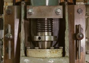 腕時計の文字盤にホログラム箔を活用